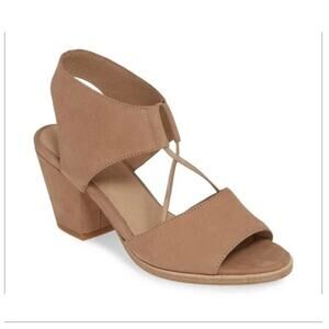 EILEEN FISHER Leather Doe Earth Strappy Sandals | 9